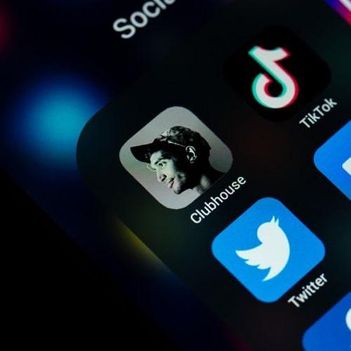 مهلت-24-ساعته-اپراتورها-برای-رفع-اختلال-کلاب-هاوس